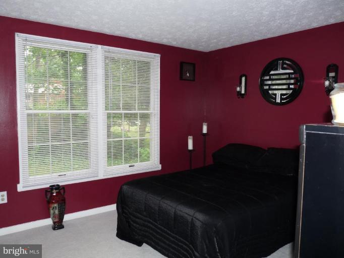 45 Boxwood Road Annapolis, MD 21403 - Photo 16 of 22 Master Bedroom