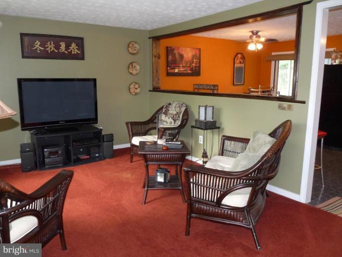 45 Boxwood Road Annapolis, MD 21403 - Photo 10 of 22 Living Room #2