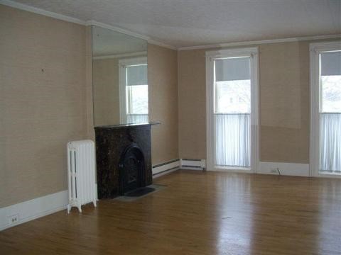 449 Springbrook Avenue Adrian, MI 49221 - Photo 6 of 11 20580-5.JPG