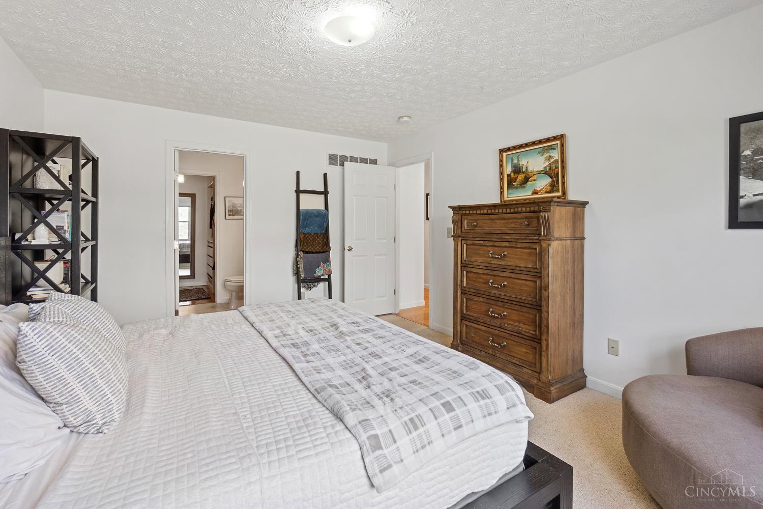 3628 Ridgewood Avenue Cincinnati, OH 45211 - Photo 14 of 26