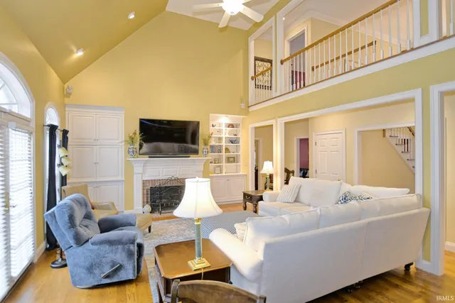 $713,800 | 4602 Brighton Court, Newburgh, IN 47630