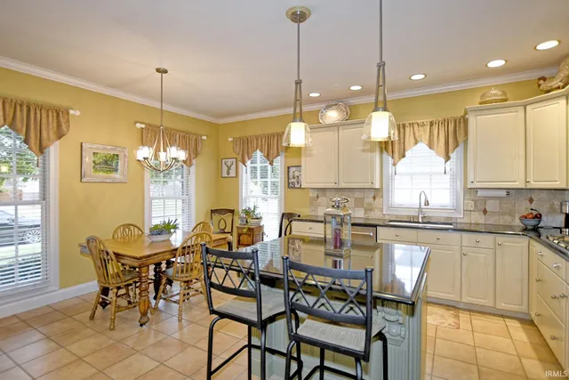 $713,800 | 4602 Brighton Court, Newburgh, IN 47630