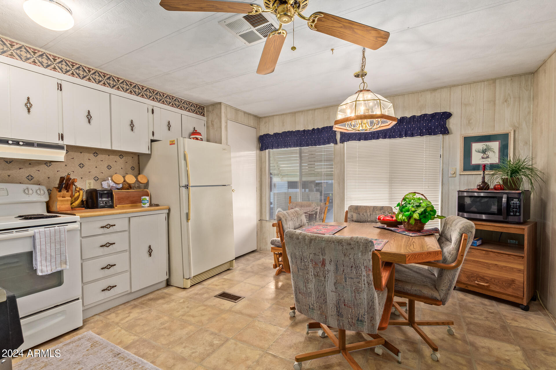 9501 East Broadway Road, Unit 53 Mesa, AZ 85208 - Photo 6 of 25 11 - Broadway
