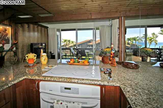 4057 Lower Honoapiilani Road, Unit 217 Lahaina, HI 96761 - Photo 4 of 17 Gallery Image 4
