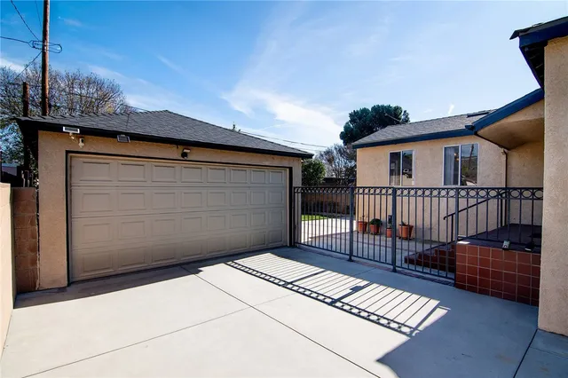 $1,115,000 | 1520 North Keystone Street, Burbank, CA 91506