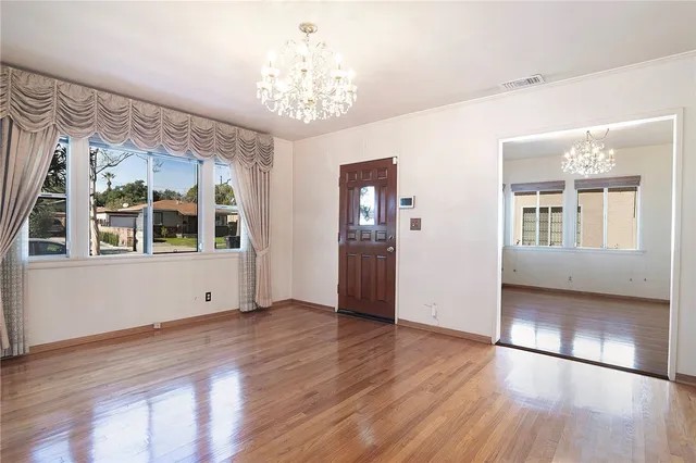 $1,115,000 | 1520 North Keystone Street, Burbank, CA 91506