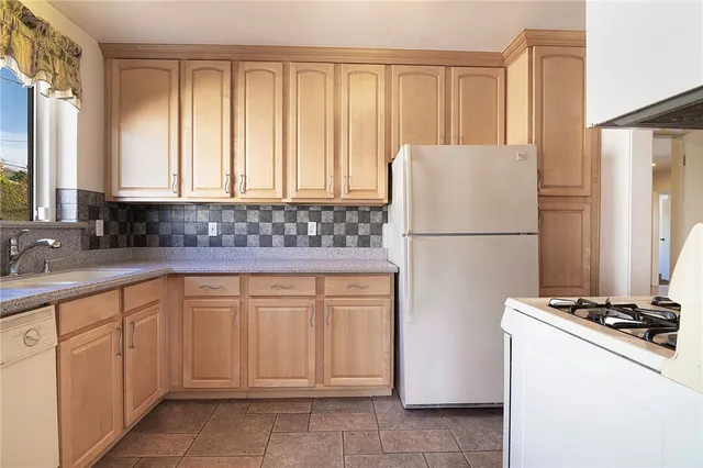 $1,115,000 | 1520 North Keystone Street, Burbank, CA 91506