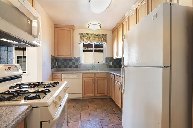 $1,115,000 | 1520 North Keystone Street, Burbank, CA 91506