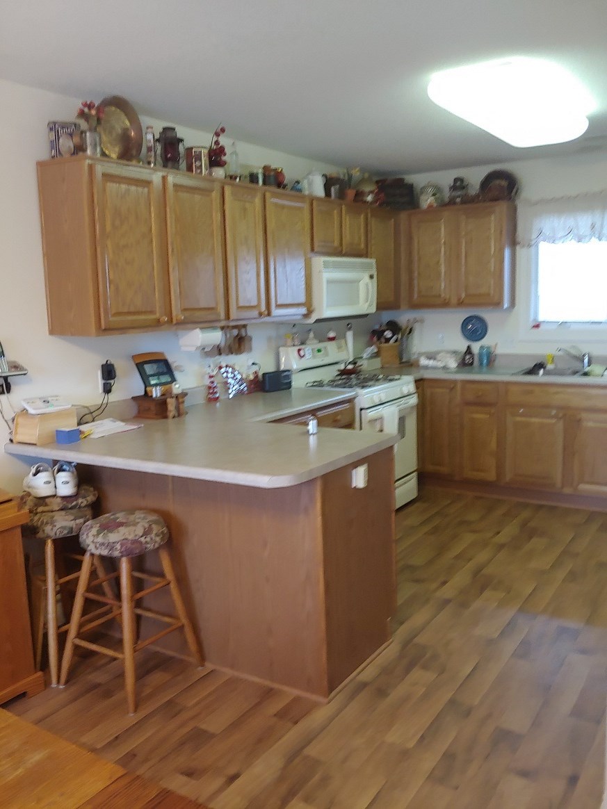 1382 Fairway Drive Decatur, IN 46733 - Photo 3 of 13
