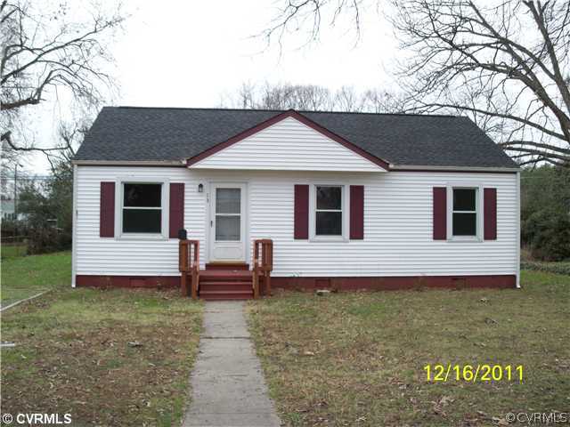 13 East Huntsman Road Sandston, VA 23150 - Photo 1 of 9 Exterior Front