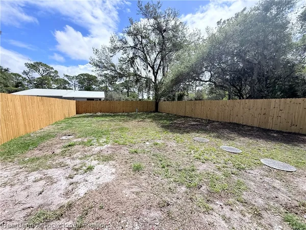 $1,275 | 614 Jupiter Avenue Northwest, Lake Placid, FL 33852
