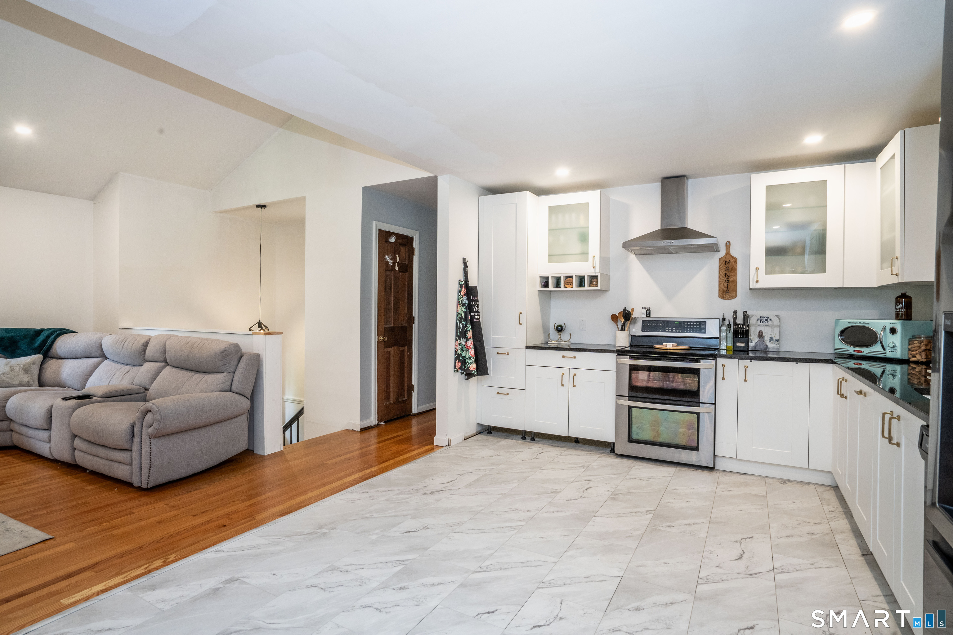70 Blue Ridge Drive Somers, CT 06071 - Photo 5 of 32 Gallery Image 5