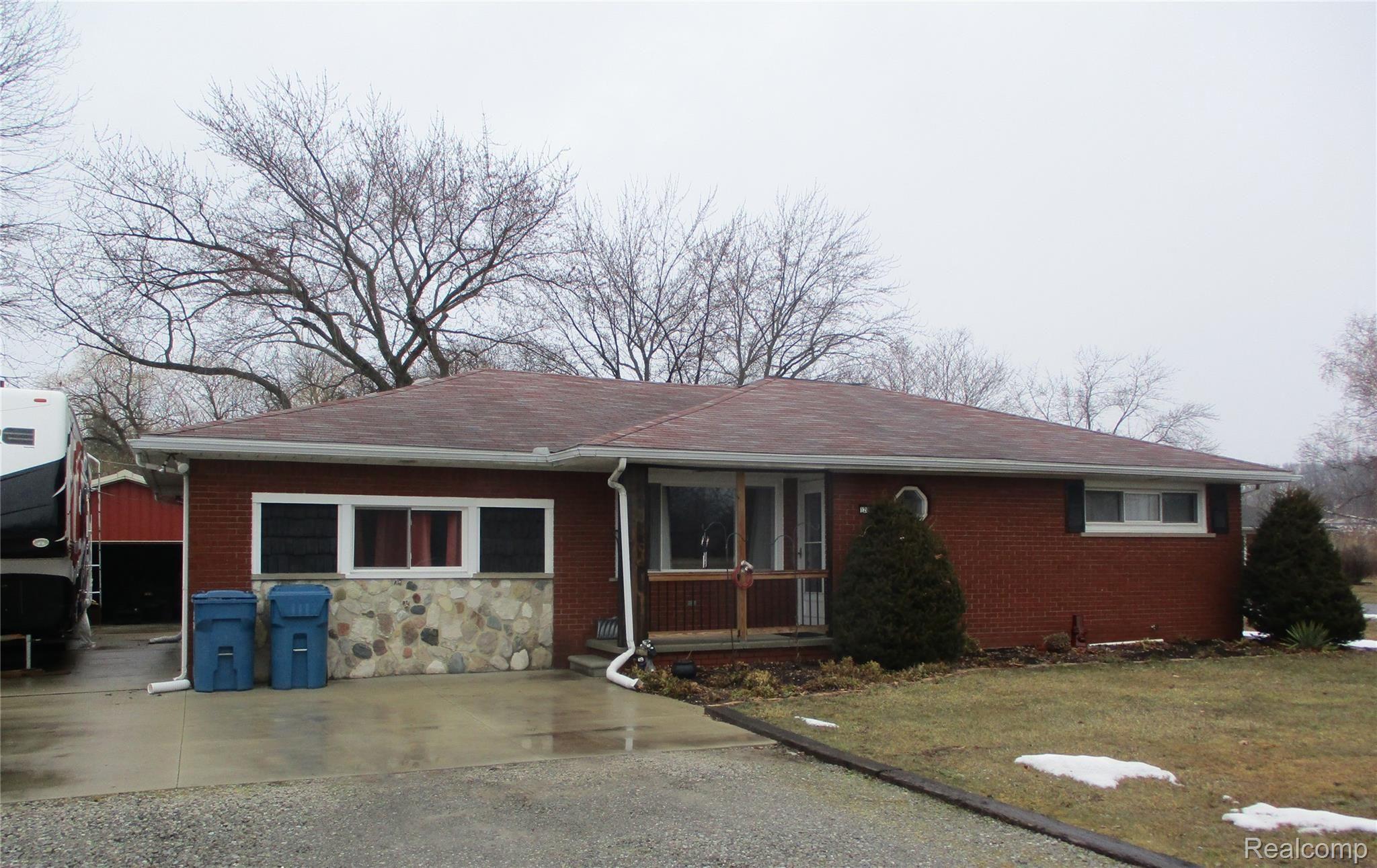 12885 Grafton Road Carleton, MI 48117 - Photo 1 of 22 IMG_2967 (2).JPG