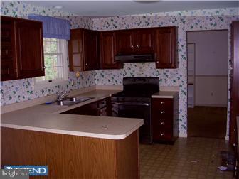 4505 Hilldale Road Reading, PA 19606 - Photo 3 of 5