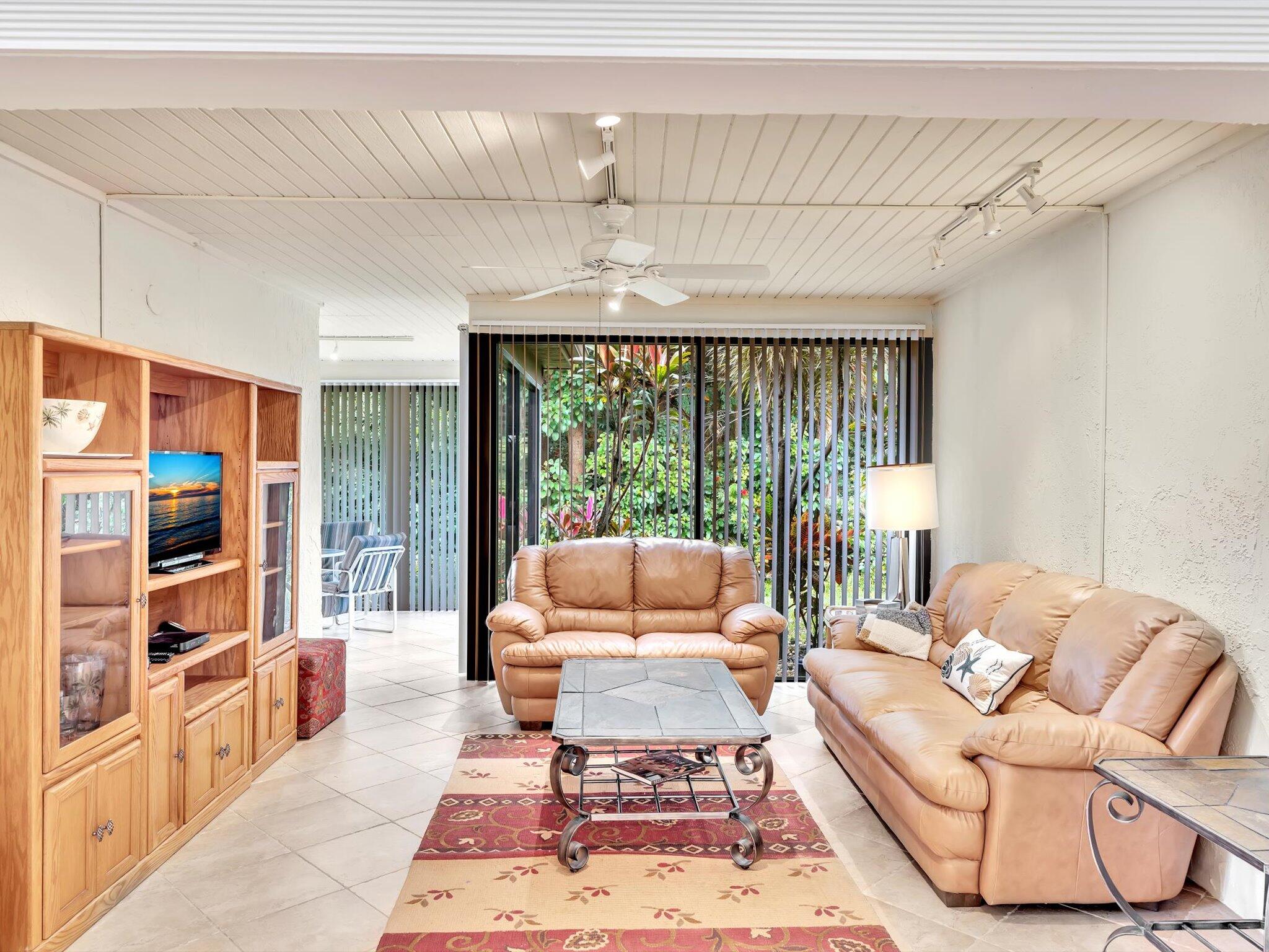 21848 Cypress Circle, Unit 29A Boca Raton, FL 33433 - Photo 19 of 59 23-DSC00111