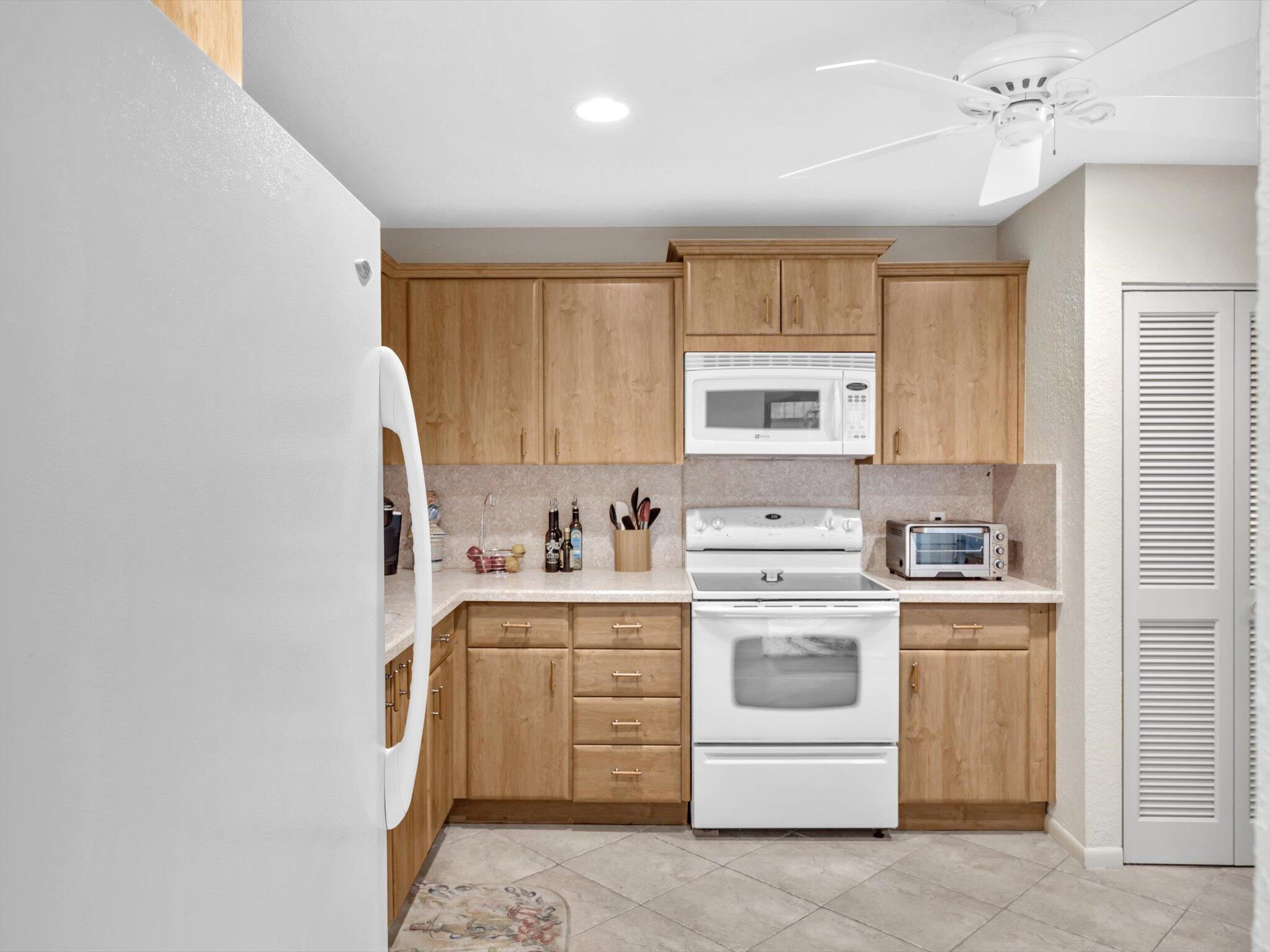 21848 Cypress Circle, Unit 29A Boca Raton, FL 33433 - Photo 22 of 59 29-DSC00141