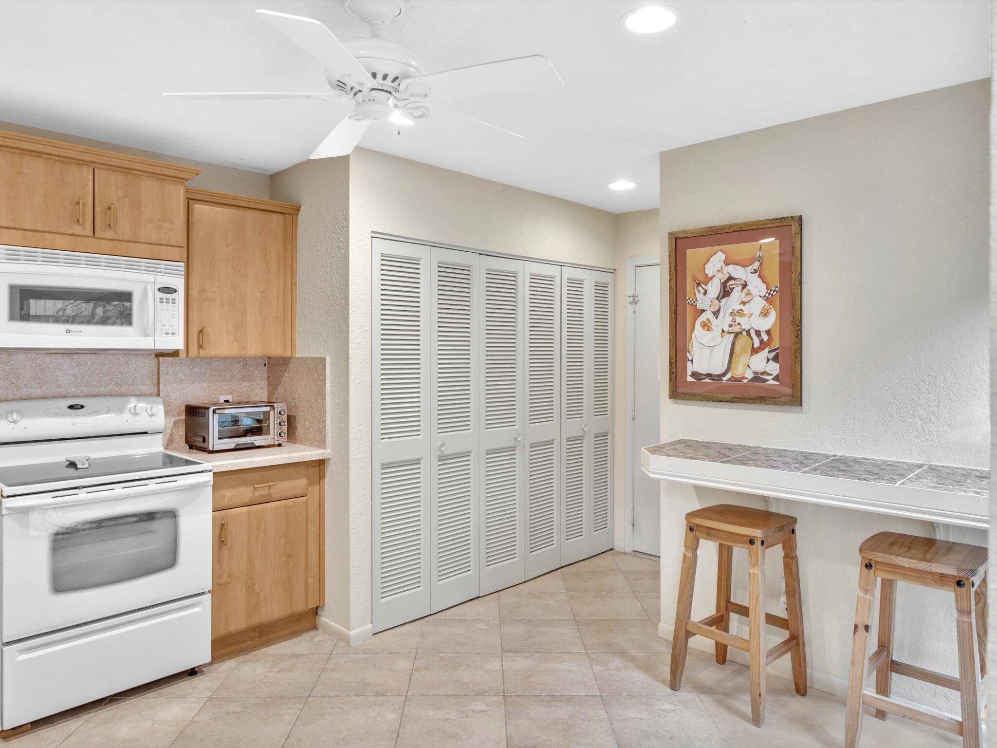 21848 Cypress Circle, Unit 29A Boca Raton, FL 33433 - Photo 23 of 59 30-DSC00146