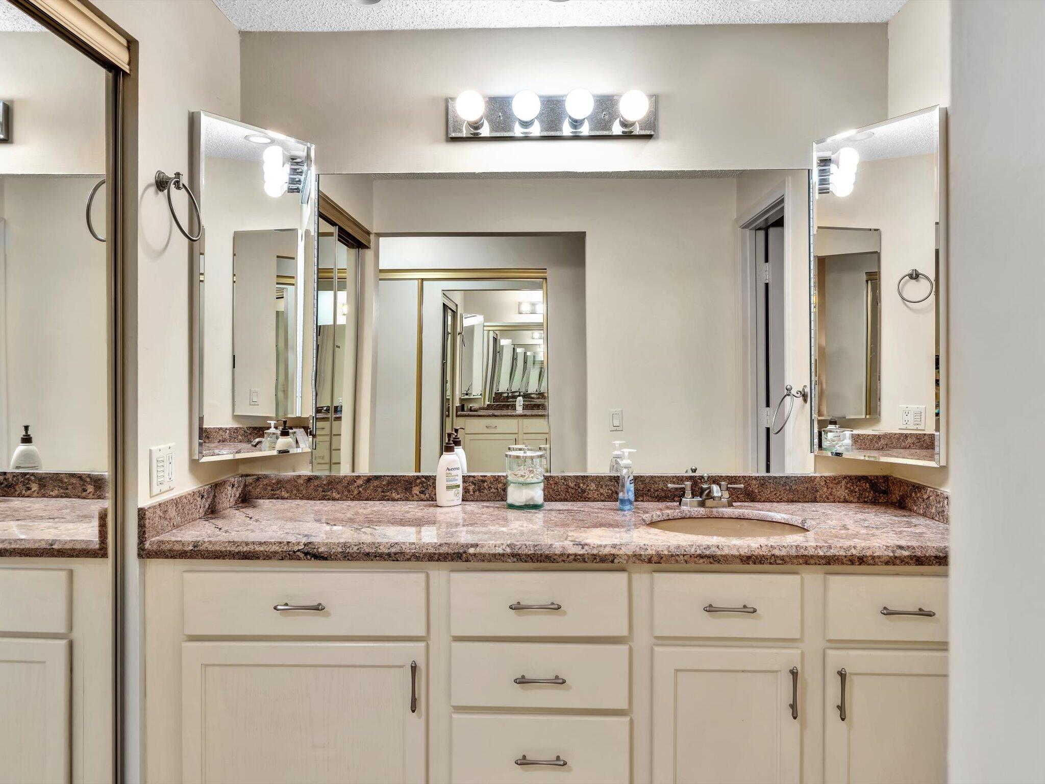 21848 Cypress Circle, Unit 29A Boca Raton, FL 33433 - Photo 27 of 59 39-DSC00191