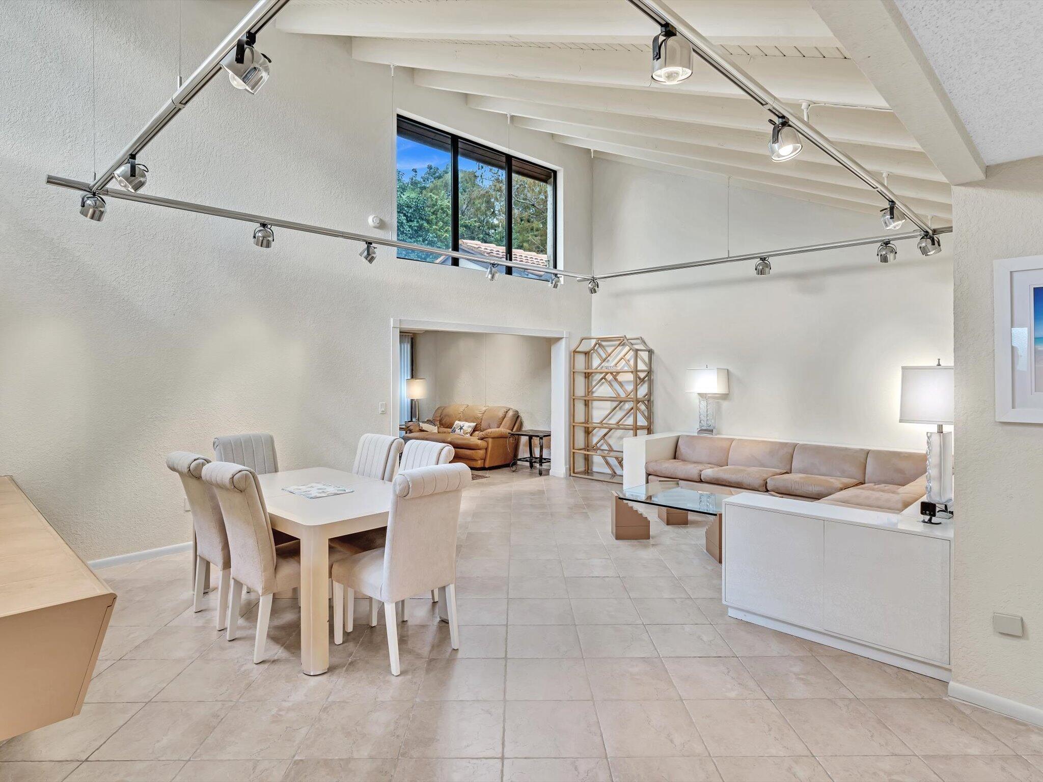 21848 Cypress Circle, Unit 29A Boca Raton, FL 33433 - Photo 6 of 59 13-DSC00061