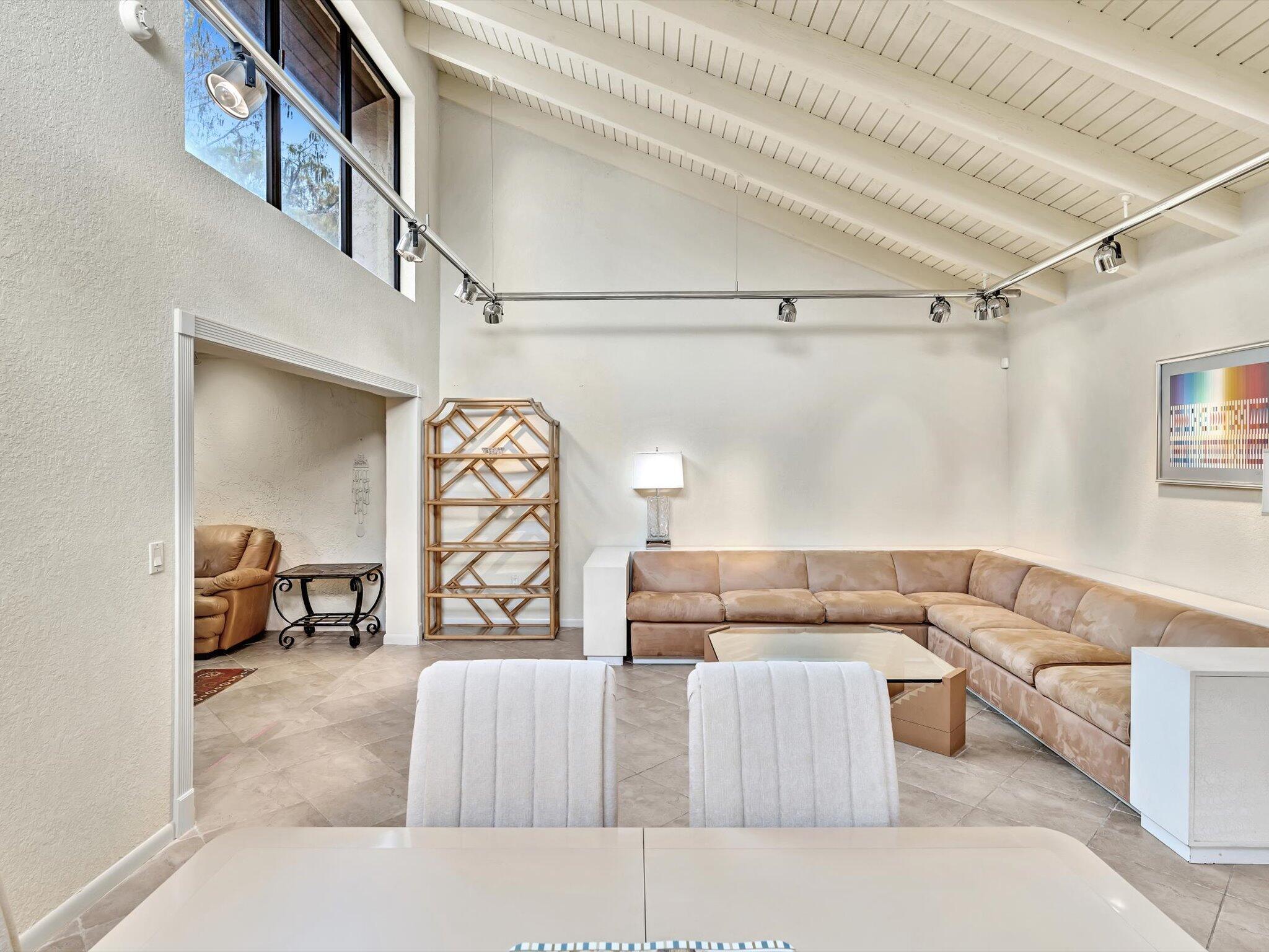 21848 Cypress Circle, Unit 29A Boca Raton, FL 33433 - Photo 7 of 59 15-DSC00071