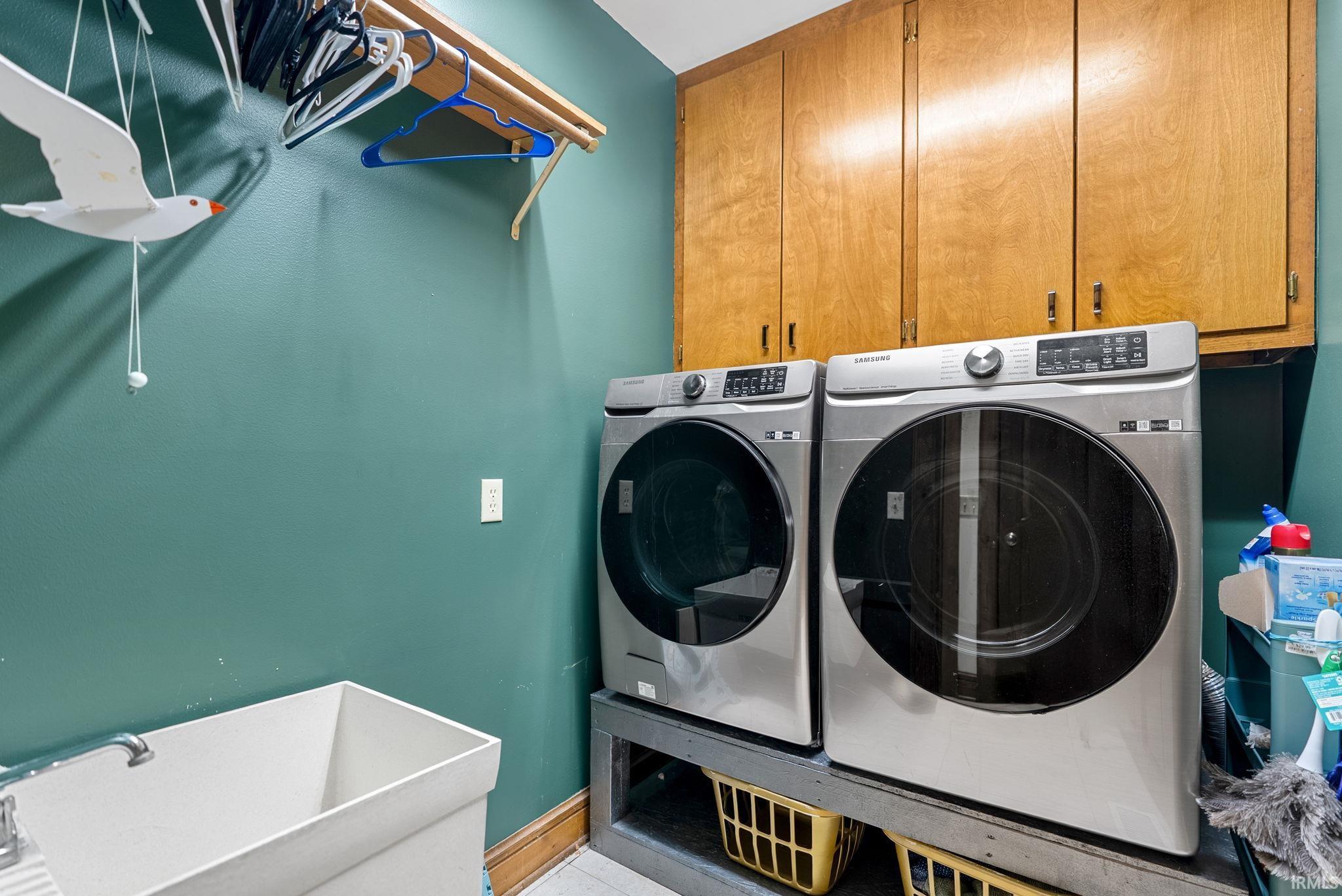 1927 South Hadley Road Fort Wayne, IN 46804 - Photo 16 of 35