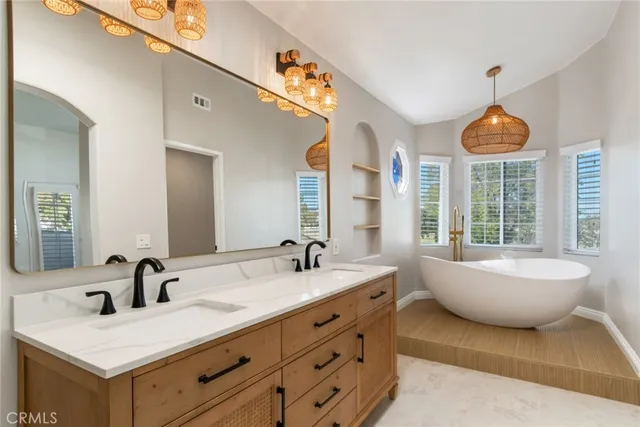 $1,018,000 | 6282 Shaker Drive, Riverside, CA 92506