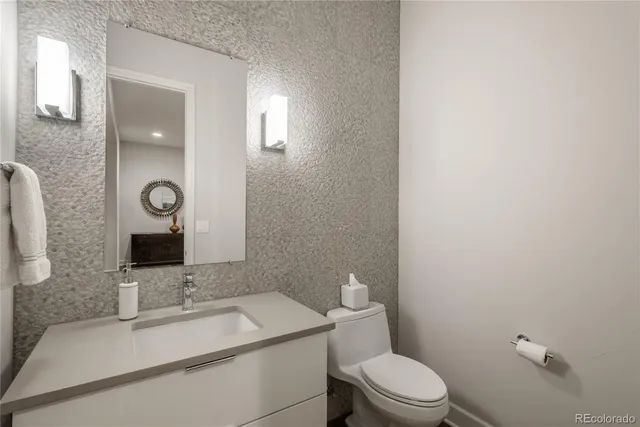 $2,150,000 | 237 Maplehurst Drive, Highlands Ranch, CO 80126