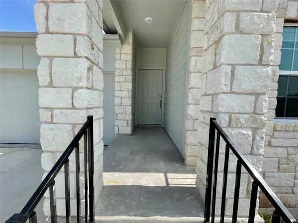 $2,200 | 3208 Kenner Drive, Pflugerville, TX 78660