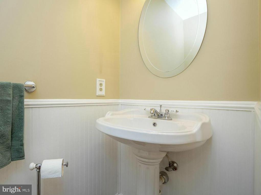4952 Sweet Air Road Baldwin, MD 21013 - Photo 9 of 30 Bath