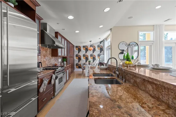 $1,270,000 | 18 Cerchio Alto, Henderson, NV 89011