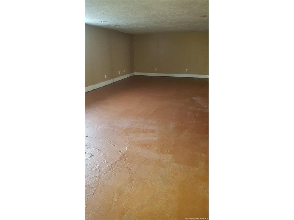 1703 Grant Line Road New Albany, IN 47150 - Photo 17 of 26 Gallery Image 17