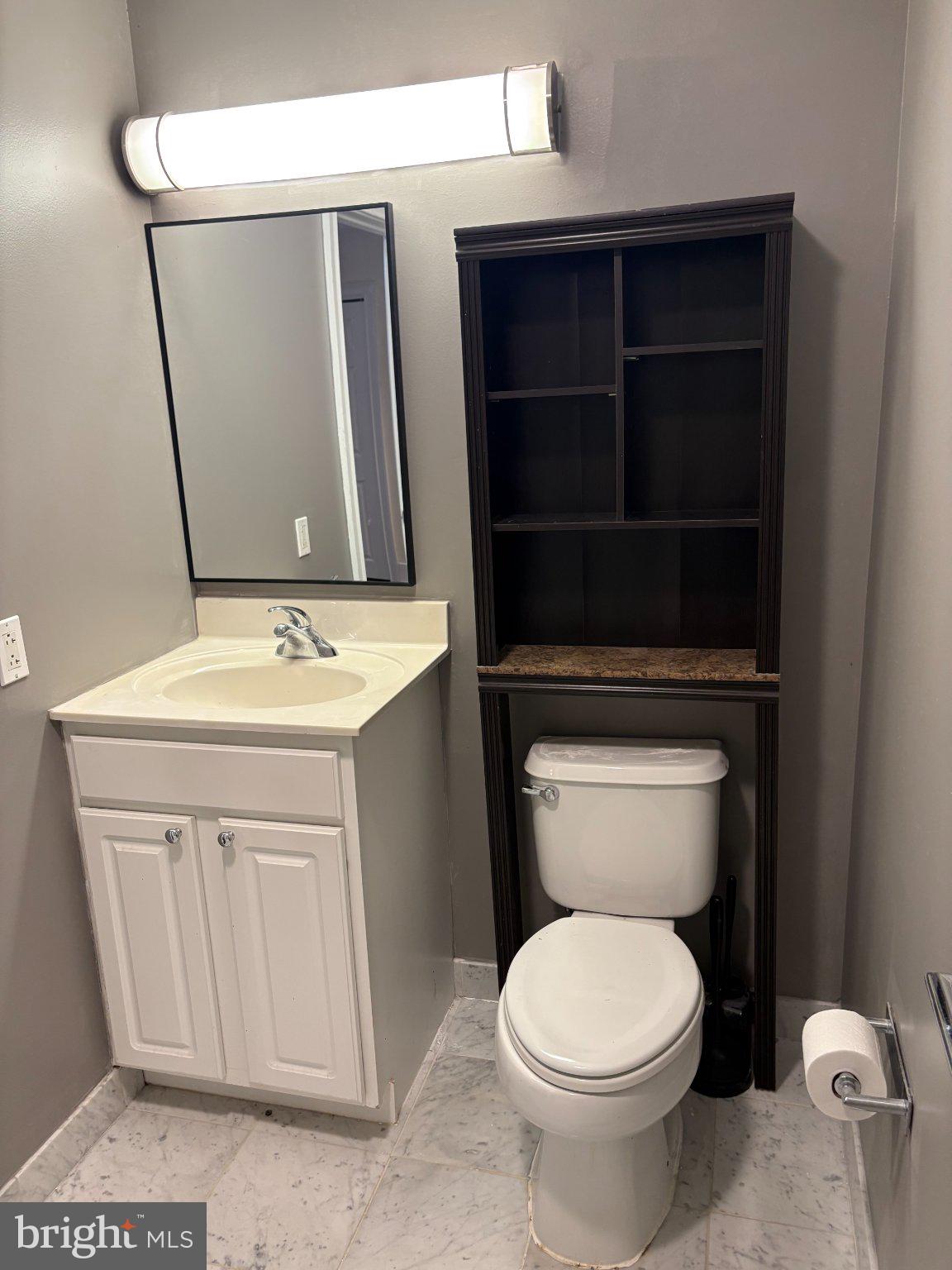 1500 Chestnut Street, Unit 4D Philadelphia, PA 19102 - Photo 24 of 26 Modern bathroom with sleek finishes.