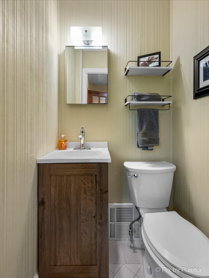 24400 North Kelsey Road Lake Barrington, IL 60010 - Photo 39 of 72