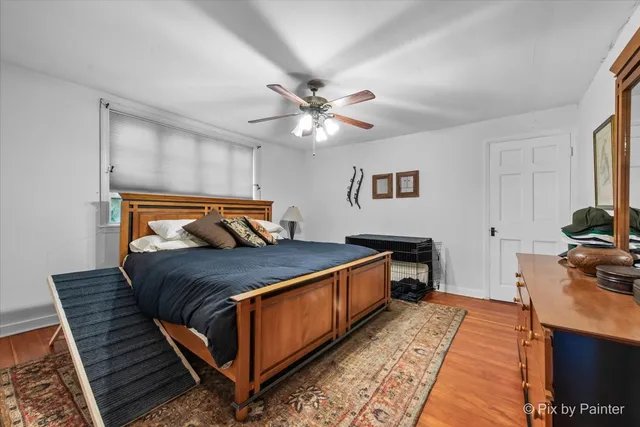 a view of a back yard of the house