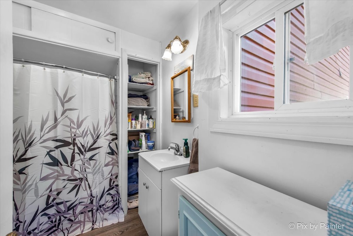 24400 North Kelsey Road Lake Barrington, IL 60010 - Photo 48 of 72