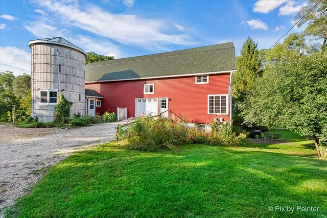 $700,000 | 24400 North Kelsey Road, Lake Barrington, IL 60010