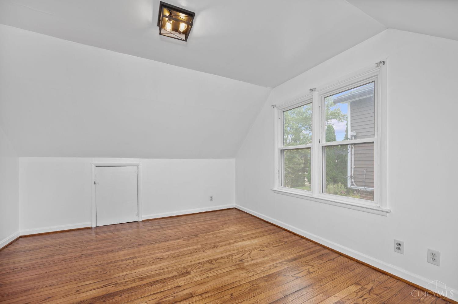 7101 Dunn Road Cincinnati, OH 45230 - Photo 38 of 50