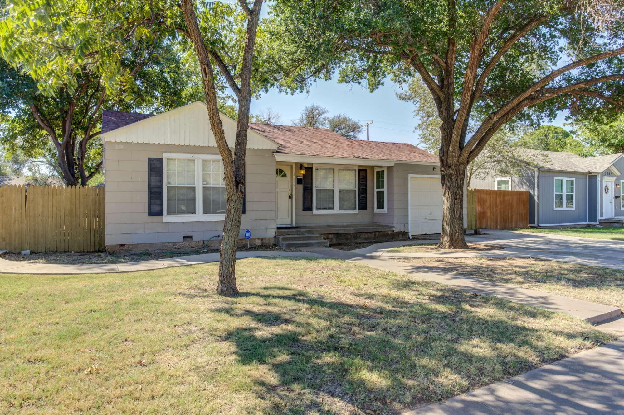 3305 30th Street Lubbock, TX 79410 - Photo 2 of 26 DSC07981_2_3_4_5