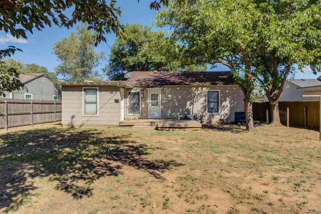$1,650 | 3305 30th Street, Lubbock, TX 79410