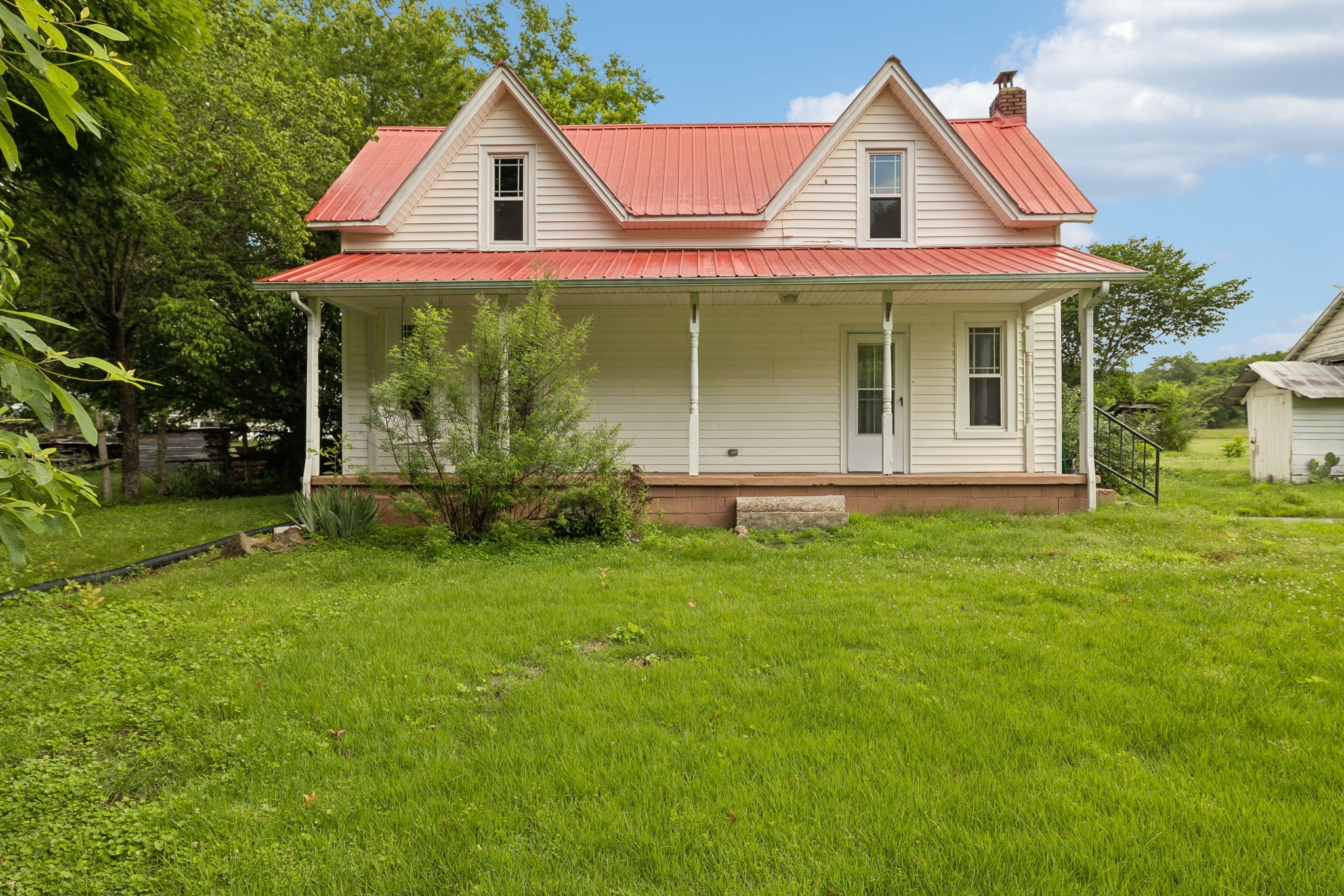 15 Sloan Branch Road Pleasant Shade, TN 37145 - Photo 2 of 46