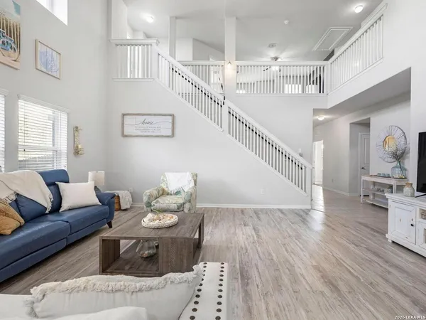 $360,000 | 8935 Holland Park, Converse, TX 78109