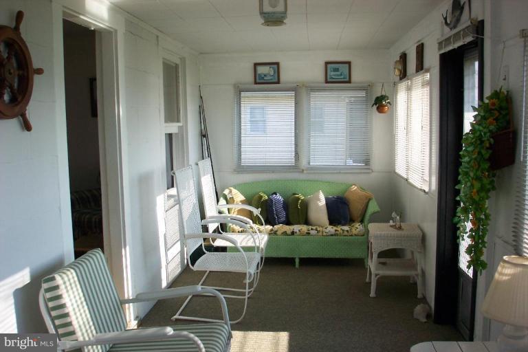 7821 SW Road Pasadena, MD 21122 - Photo 14 of 14 Porch