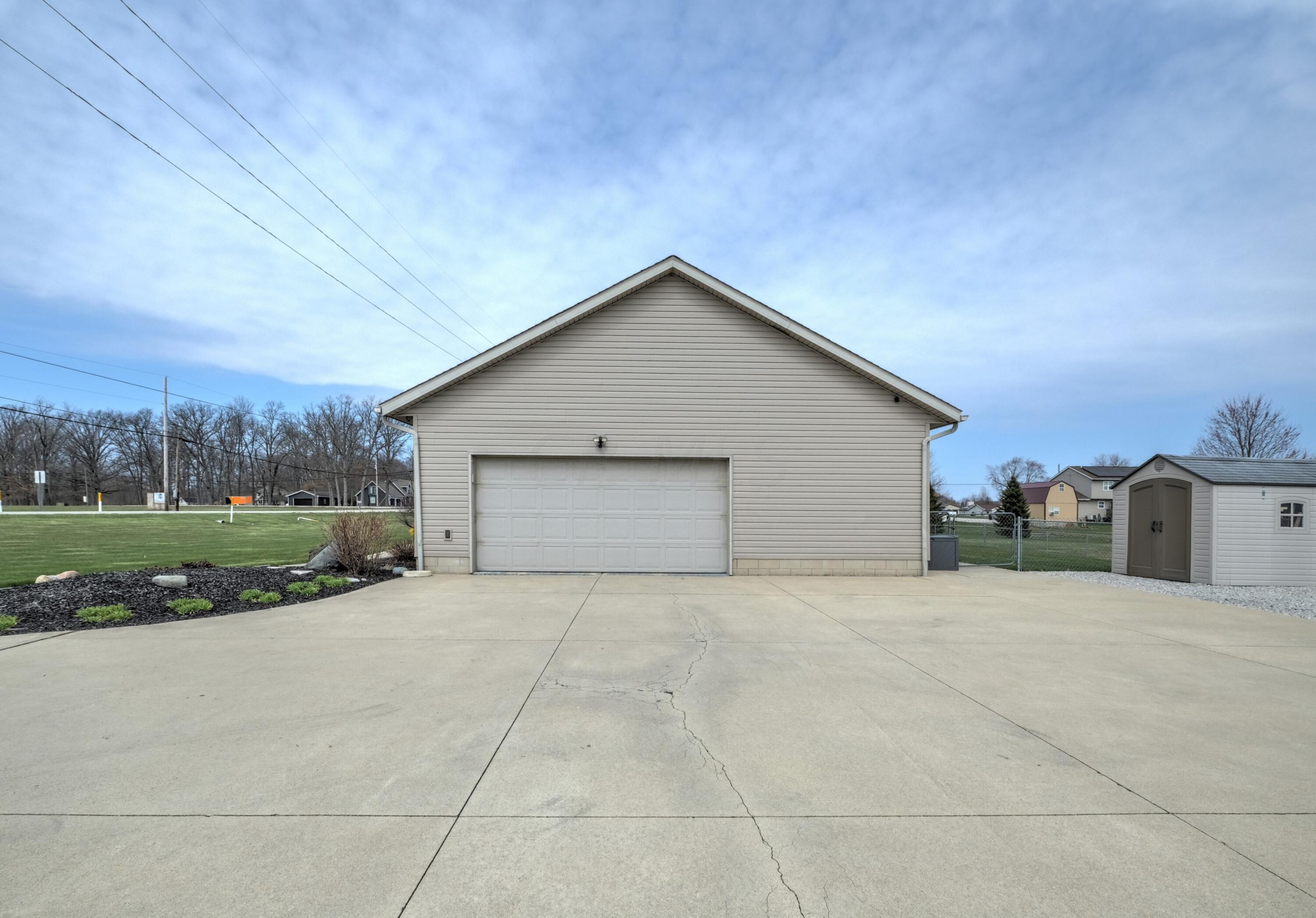 2814 Gooding Road Marion, OH 43302 - Photo 6 of 45 9 (Custom)
