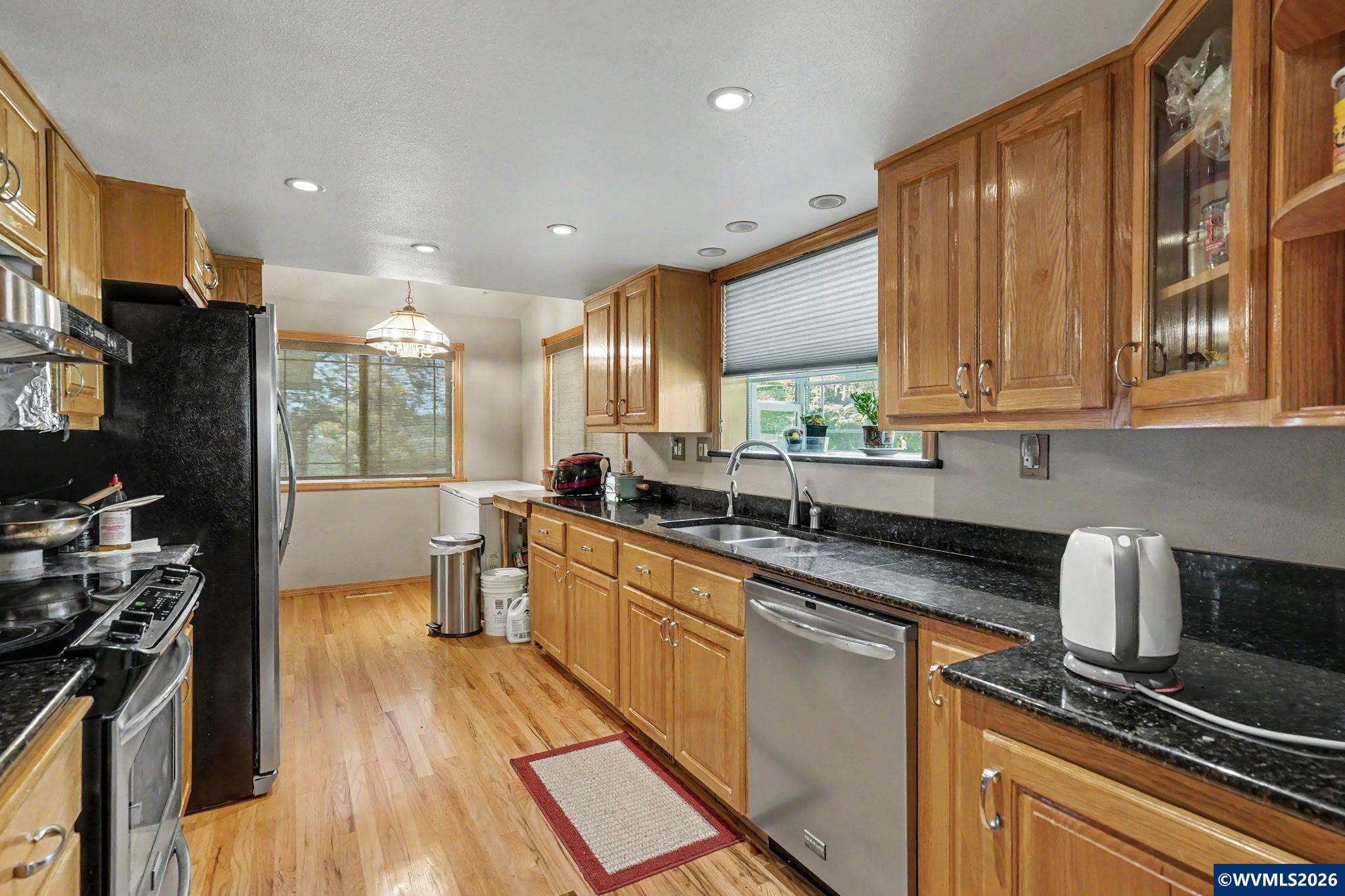 3266 Talbot Road South Jefferson, OR 97352 - Photo 15 of 50 Gallery Image 15