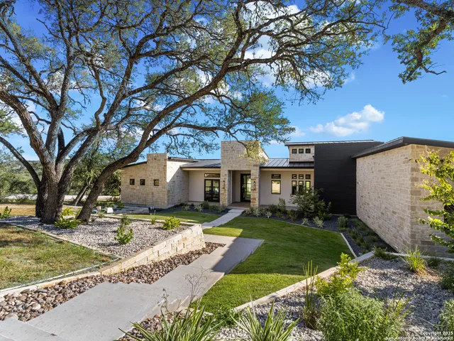 $2,500,000 | 2018 Paradise Parkway, Canyon Lake, TX 78133