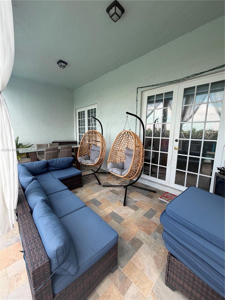 8208 Southwest 166th Place Miami, FL 33193 - Photo 20 of 37