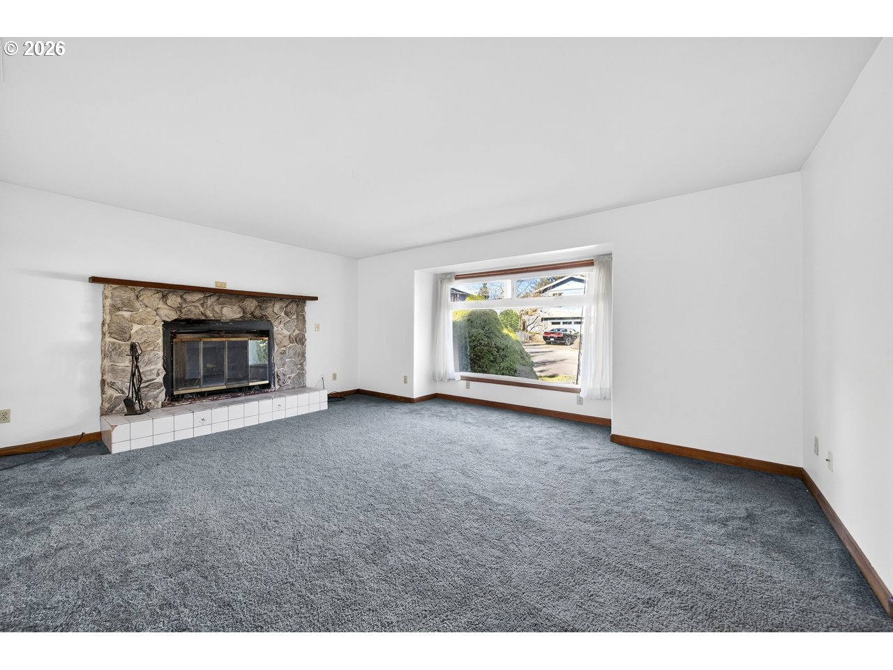 1521 Ranch Road Reedsport, OR 97467 - Photo 19 of 48 Living Room