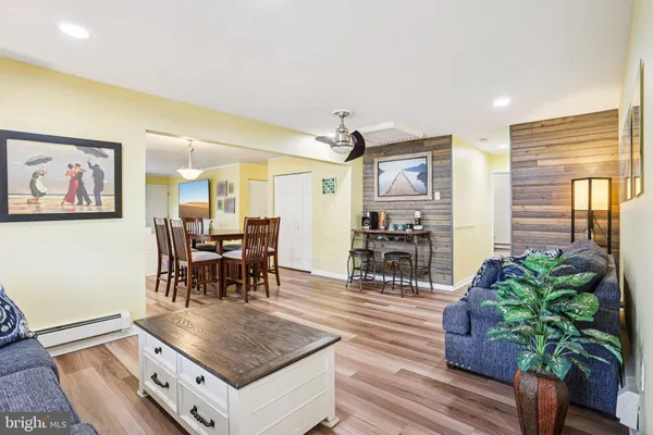 $450,000 | 47 Glenwood Lane, Levittown, PA 19055