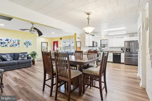 $450,000 | 47 Glenwood Lane, Levittown, PA 19055