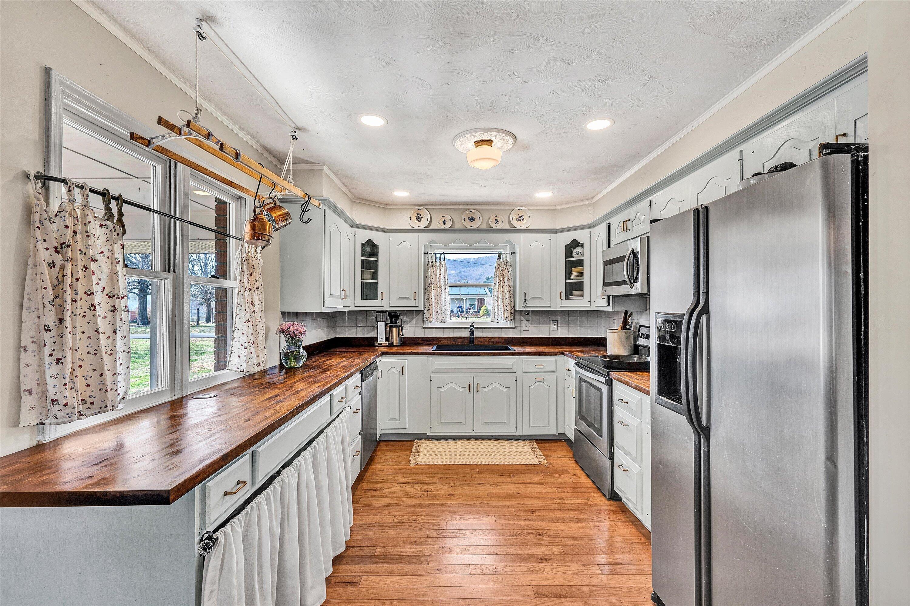 4043 Mockingbird Hill Road Roanoke, VA 24012 - Photo 22 of 59 22-SGP-04561